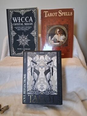 Crystal And Tarot Magic. Books And Tarot Cards